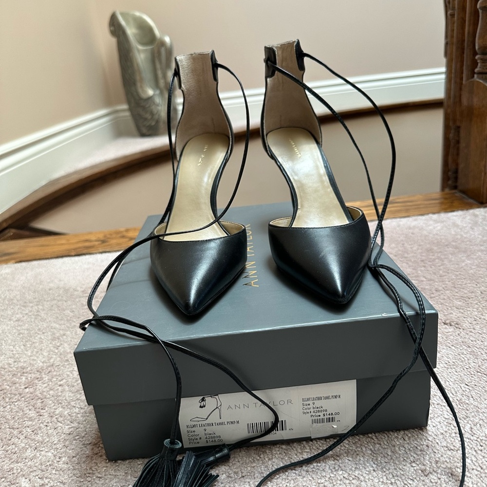 Ann Taylor Black Leather Women's Shoes